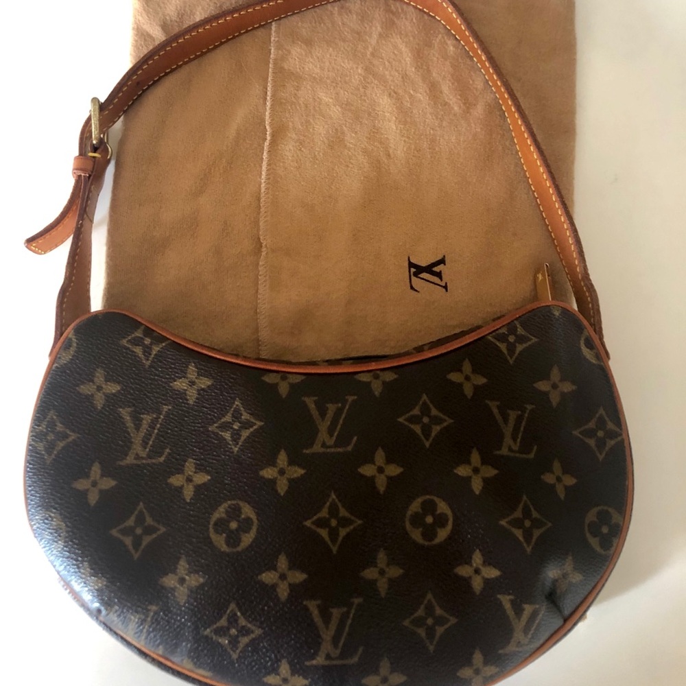 Authentic Louis Vuitton PM Croissant bag